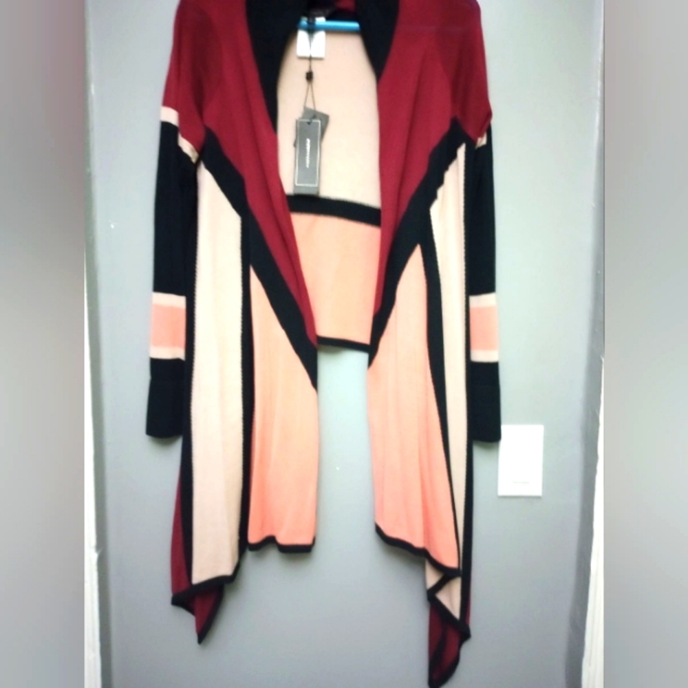 Gorgeous  BCBG Color Block Sweater Size Small